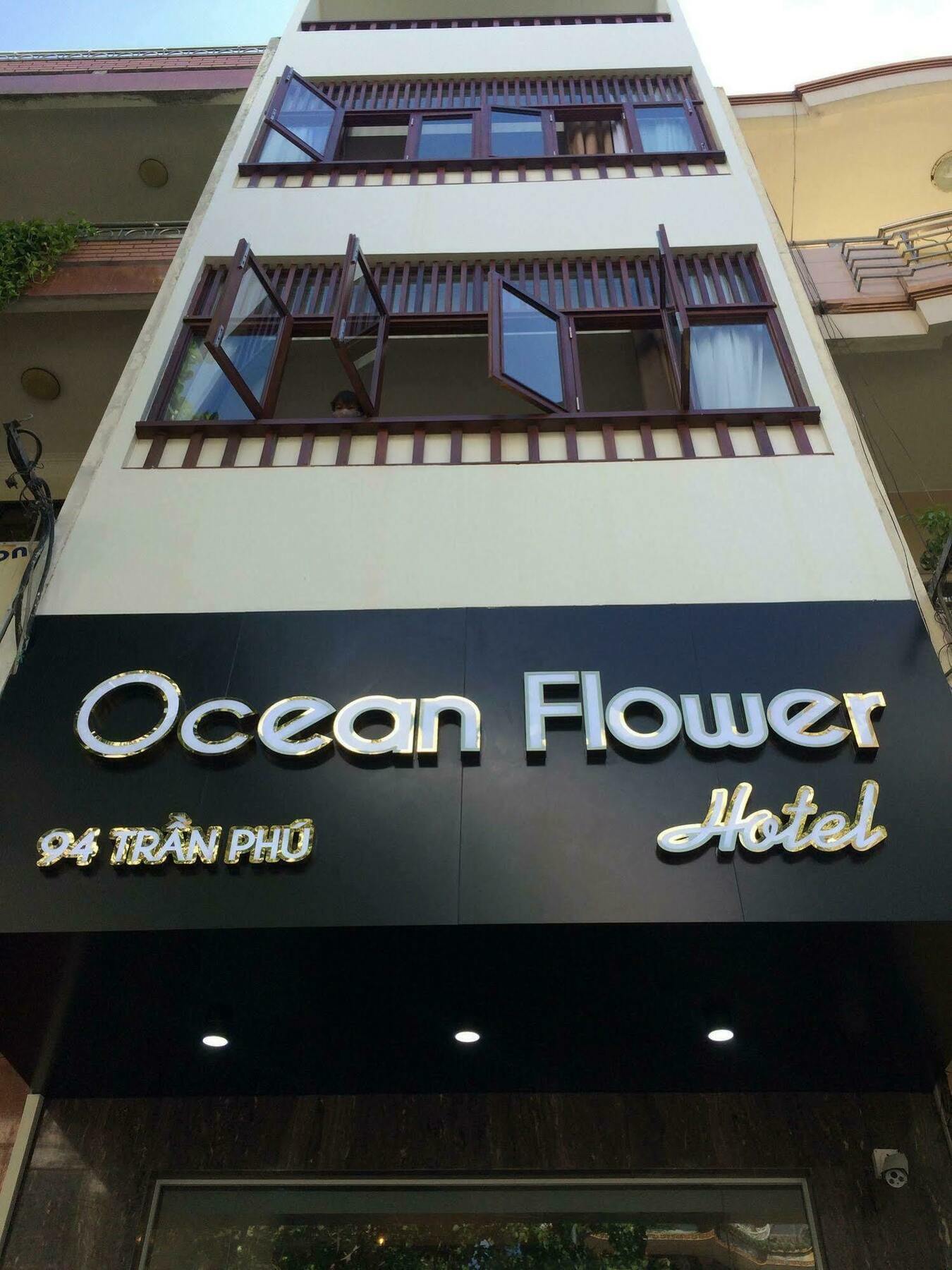 Ocean Flower Hotel Da Nang Exterior photo