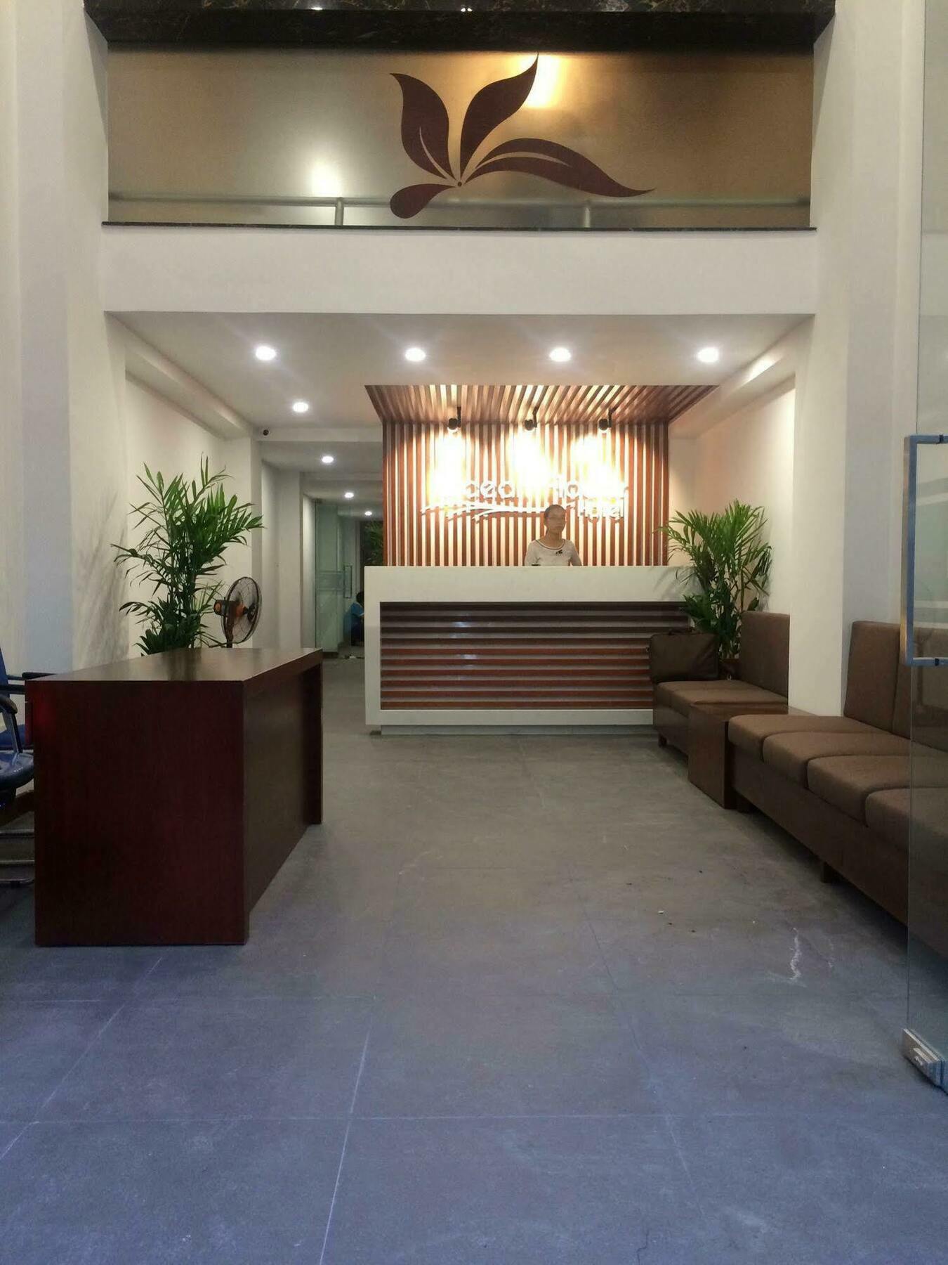 Ocean Flower Hotel Da Nang Exterior photo
